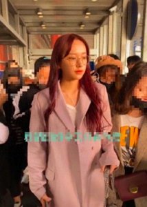 ​程潇的发际线这是咋了？才21岁头发肉眼可见的少