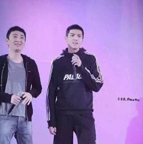 王思聪身高曝光，不比吴亦凡矮；网友：不仅有钱长的还高