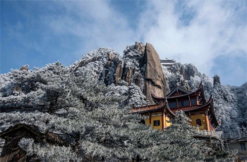 莆田九华山层峦叠嶂、翠峰如簇,形如九朵莲花