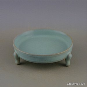 ​宋代汝窑天青釉瓷器震撼现身，孤品魅力，惹收藏界疯狂瞩目