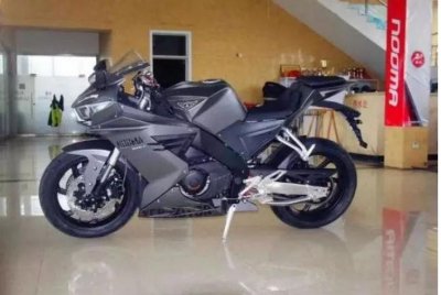 ​7.5秒破百，称最强国产跑车，刀锋400 简评