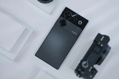 ​最值得入手的“三款”高性价比手机，配置高性能强，买对不买贵！