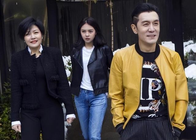 李咏主持人女儿为啥叫法图麦 李咏女儿法图麦近照被曝光(8)