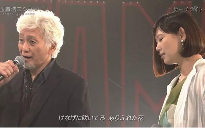 两个日本歌手,撑起了华语乐坛二十年