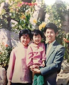 ​高露的老公个人资料(生一对儿女幸福美满)