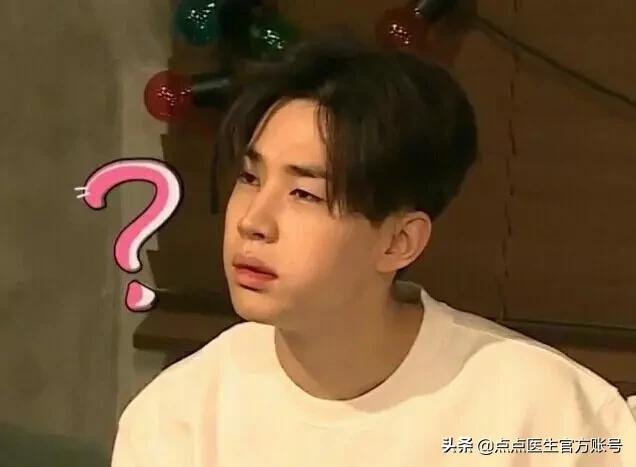 明星拔智齿的脸型变化图（周冬雨拔完智齿脸肿成）(5)