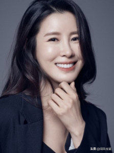 ​李泰兰个人资料（李泰兰40岁嫁人，全靠自己主动出击，成了富家太太拍戏舒缓有