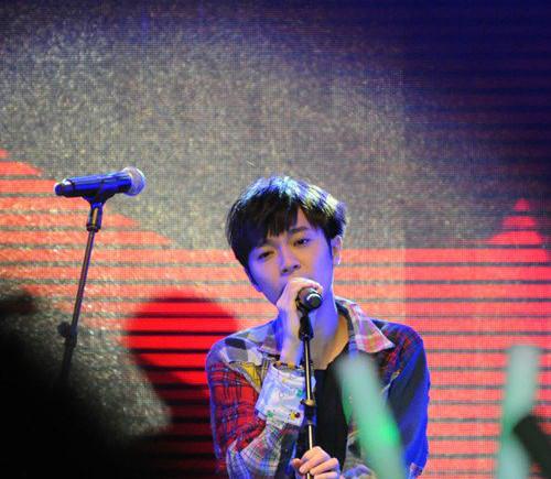 苏打绿吴青峰真的出柜了吗