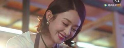 ​赵丽颖公开过几个男朋友