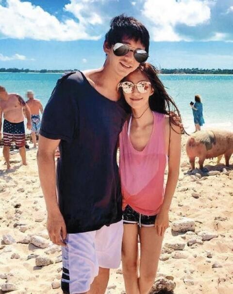 阿信女朋友是谁（50岁苏见信被曝新恋情）