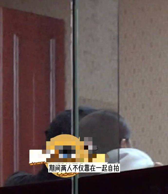 郭家铭左小青深夜聚餐，疑似恋情曝光，左小青工作室辟谣