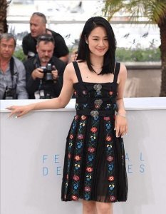 ​周韵图片(周韵个人资料简介，周韵图片)