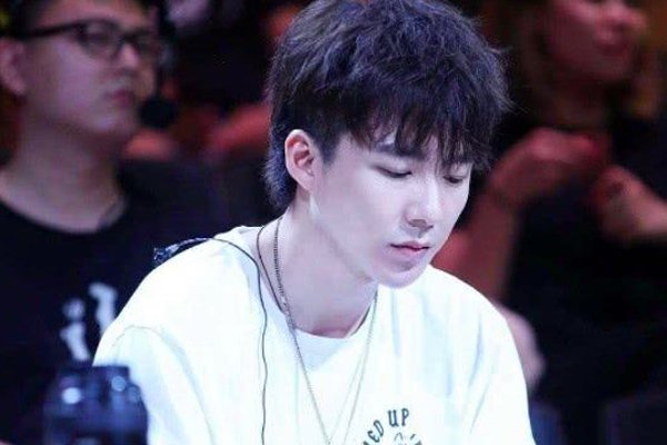 许华升公司多少身价 不是网上传的富家子弟出身