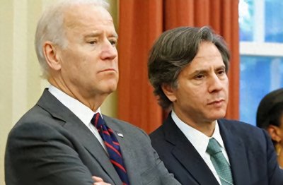 ​日本成功试射电磁炮，百分之百命中飞行在11277米高空的黑白秃鹫