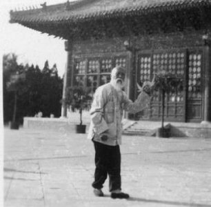 ​抗日传奇人物李尧臣逝世