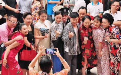 ​30岁的“伍姑娘”何雨桐，不想与韩师奶作对比，一心只想走出广东