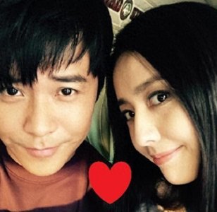 ​陈思诚探班佟丽娅，意外身材大变引热议