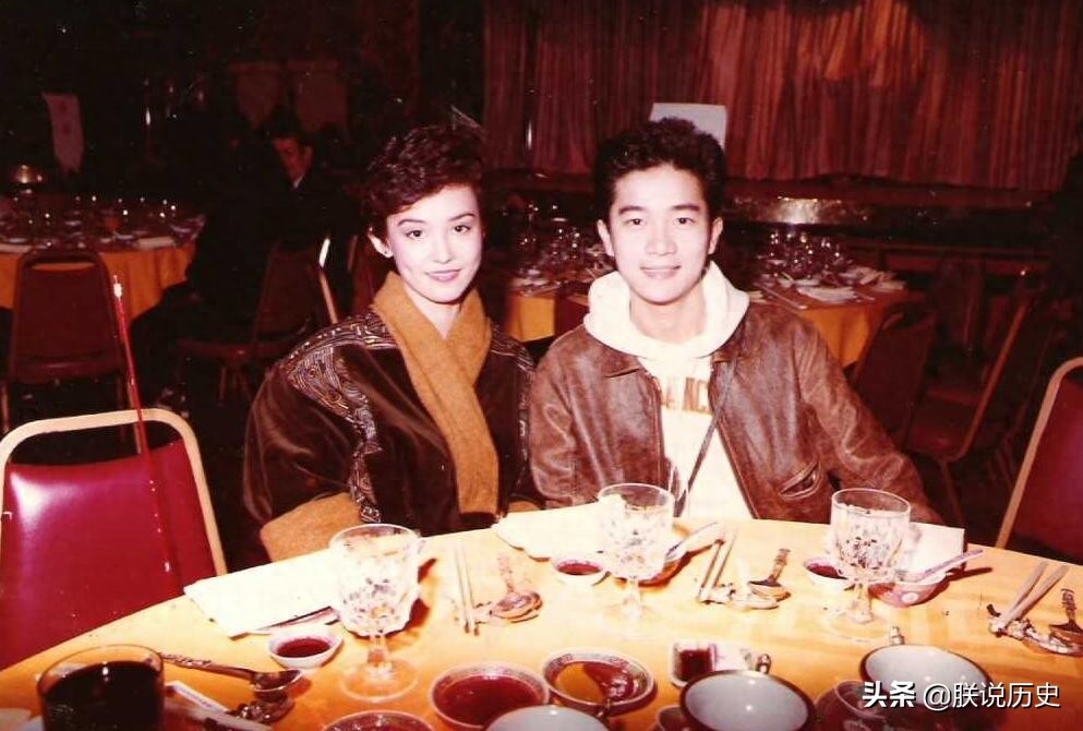 那些年的陈百强，罕见生活老照片，歌迷们永远的回忆