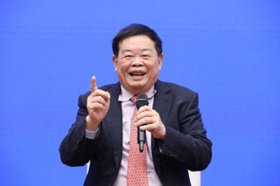 ​曾获得中国“首善”称号，福耀玻璃工业集团股份有限公司创始人