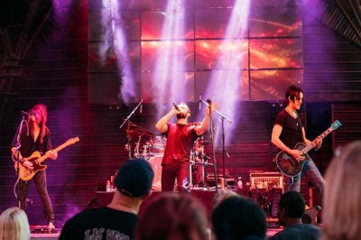 ​假唱如何认定？演唱会假唱会受到哪些处罚？