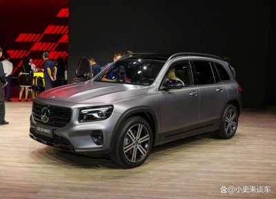 ​奔驰全新大七座SUV上市！不足30万外观霸气，配全时四驱，真亲民