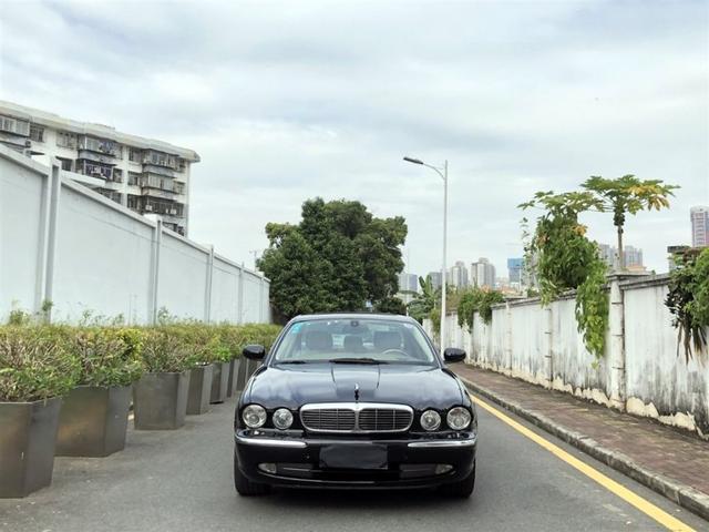 05年的老捷豹为什么还值30万?锦和汽车商业中心带你看二手捷豹XJ8-