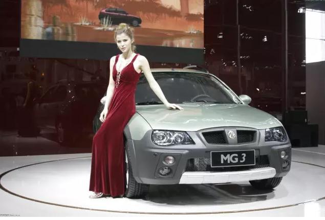 上海车展十大最惊艳车模合集(这是两地不同胆大的车模)(12)