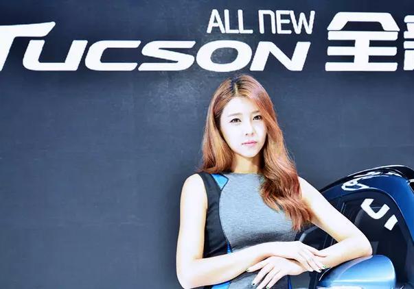 上海车展十大最惊艳车模合集(这是两地不同胆大的车模)(3)