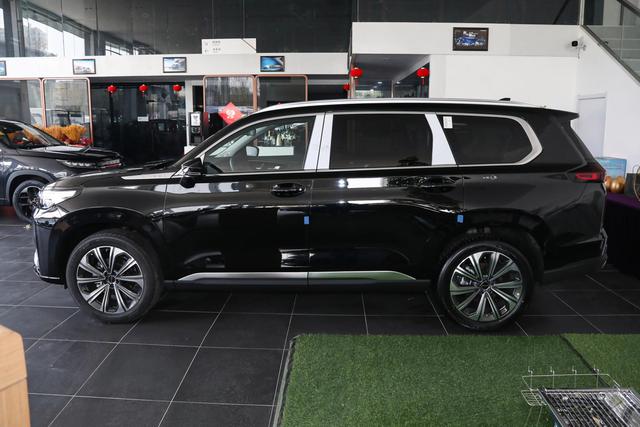 奇瑞终于良心了,不到18万起,起步261马力,带你看星途揽月-