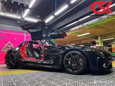 ​“大鹏展翅”奔驰SLS，升级CSK芭蕉直通头段，轰鸣嗨翻天~