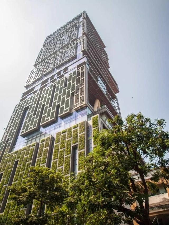 印度富商超马云成亚洲首富，60亿打造豪宅买飞机钻石跑车就为宠妻-