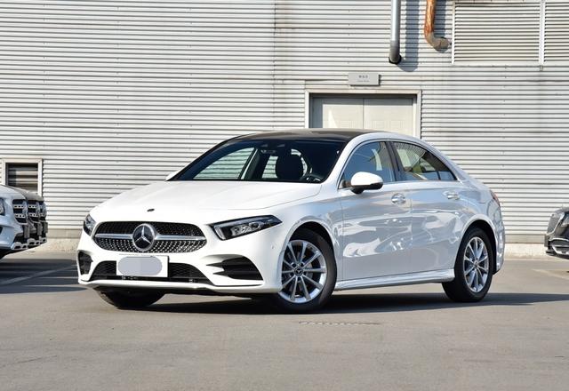 20万买什么车既有面子又实用(推荐5款豪华轿车)(2)