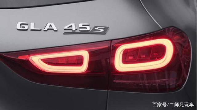 奔驰最美小钢炮，配上旗下最强四缸机，这简直是“无敌的存在”-